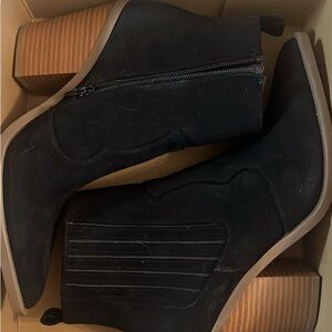 Lucky Brand Black Ankle Booties with Wooden Heel 8.5